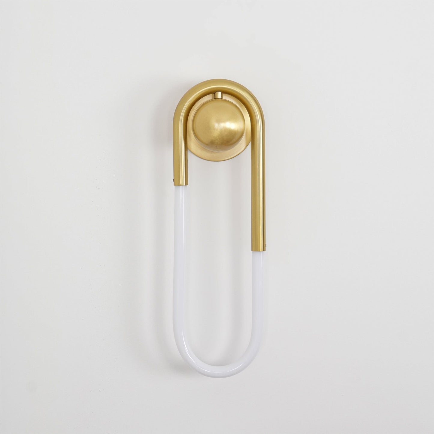Elmika Loop Wall Lamp
