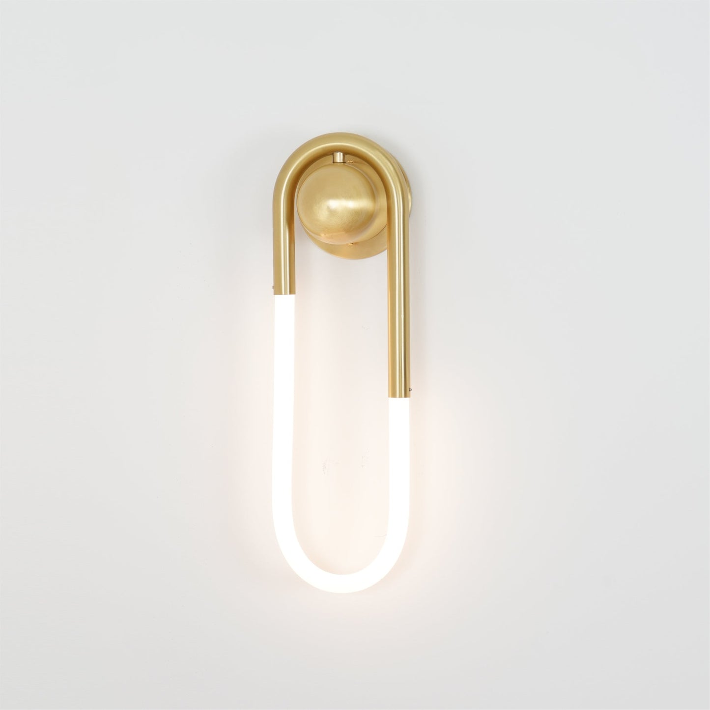 Elmika Loop Wall Lamp