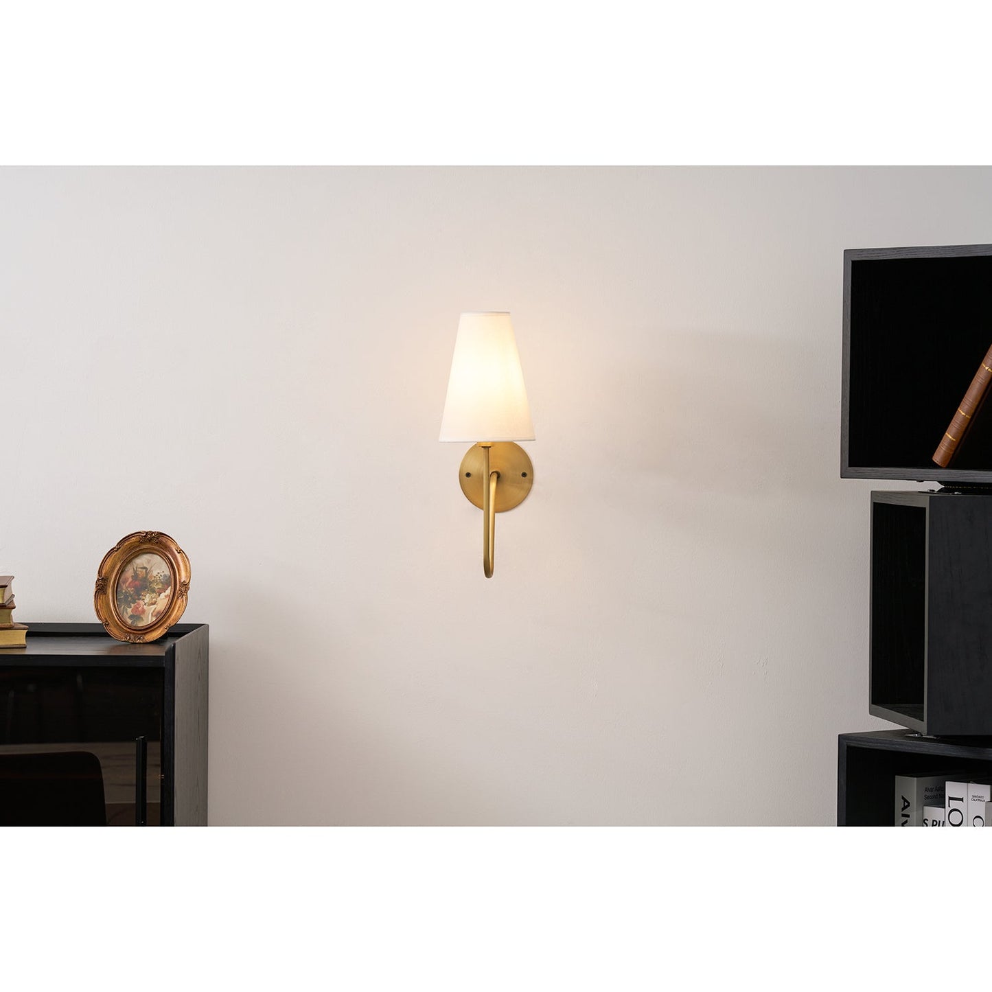 Jovyn Wall Lamp