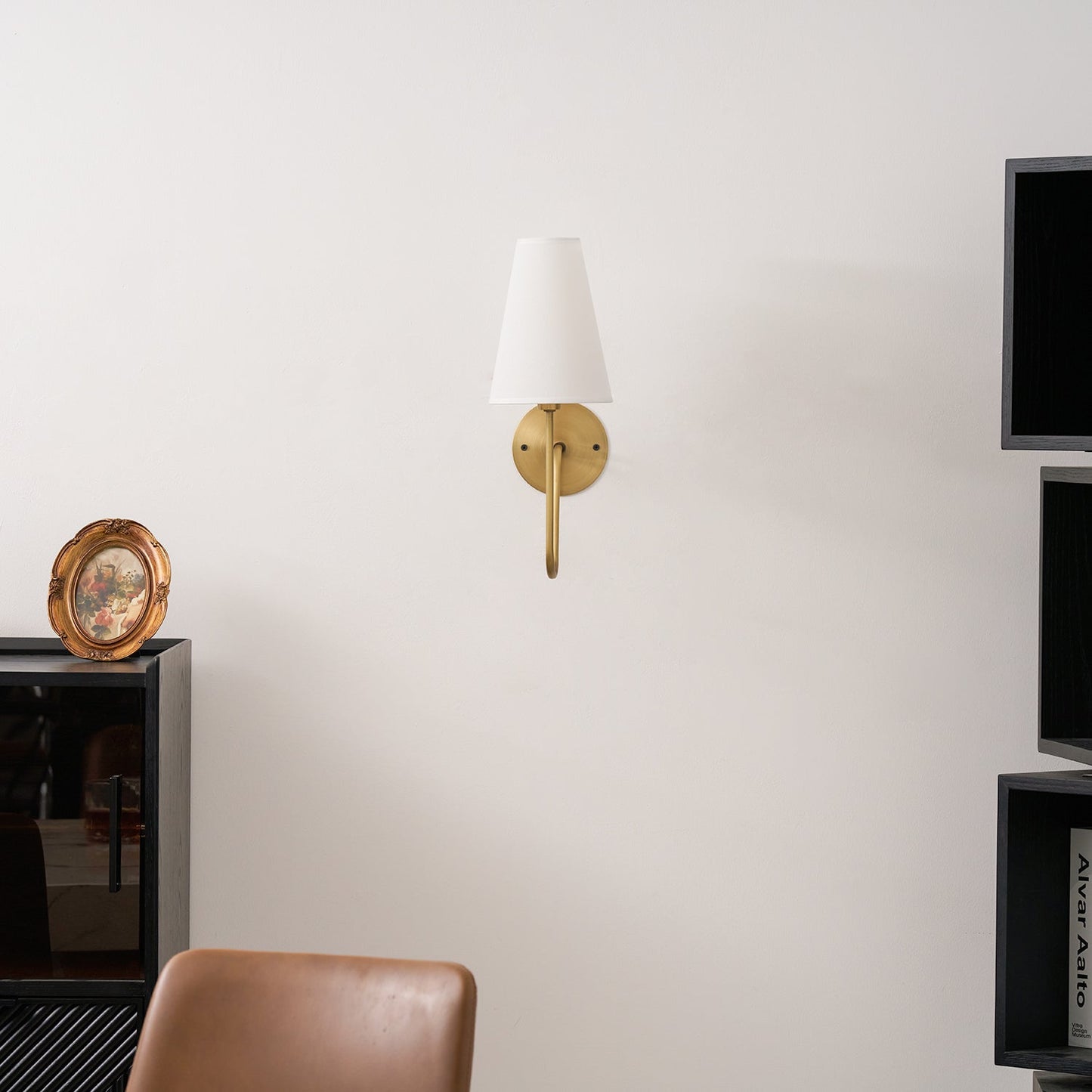 Jovyn Wall Lamp