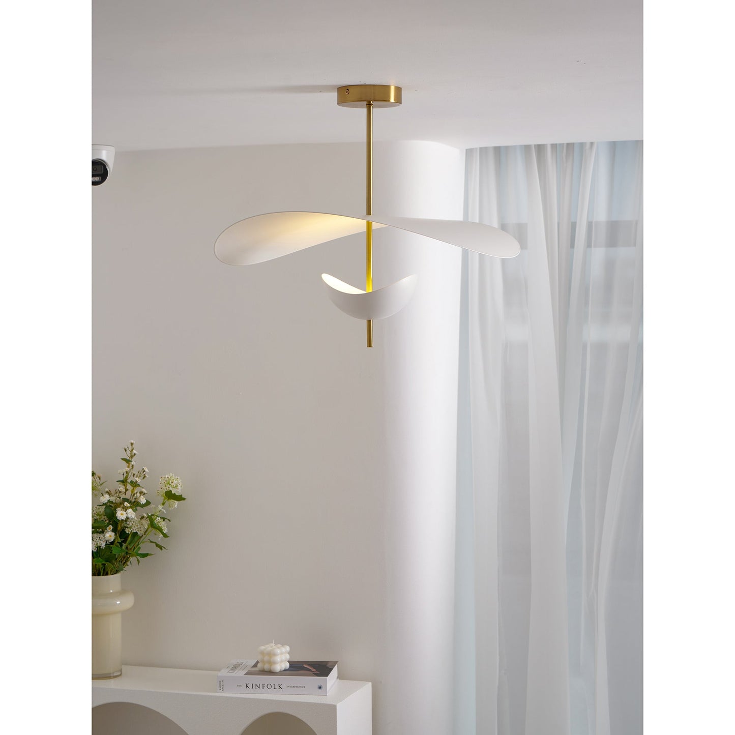 Sabo Floating Pendant Lamp
