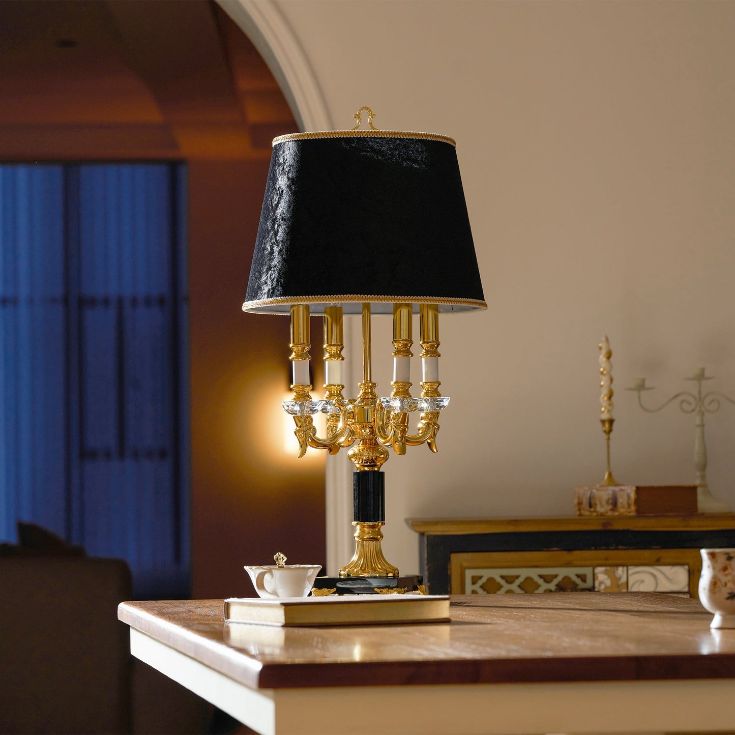 Zelai Table Lamp