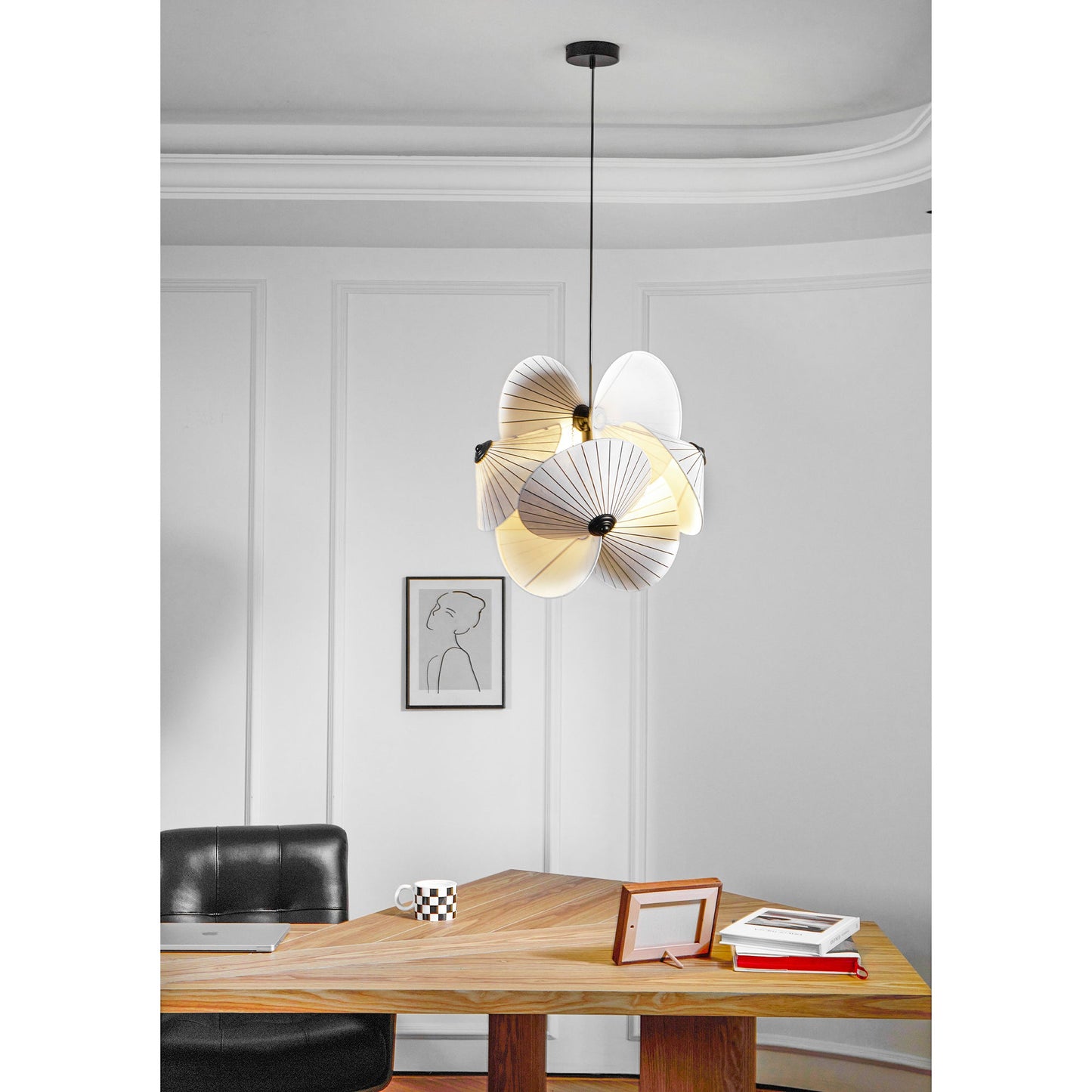 Dorique Pendant Light