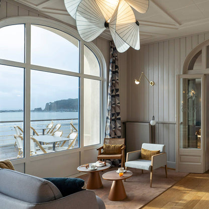 Dorique Pendant Light