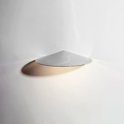 Jovola Sconce