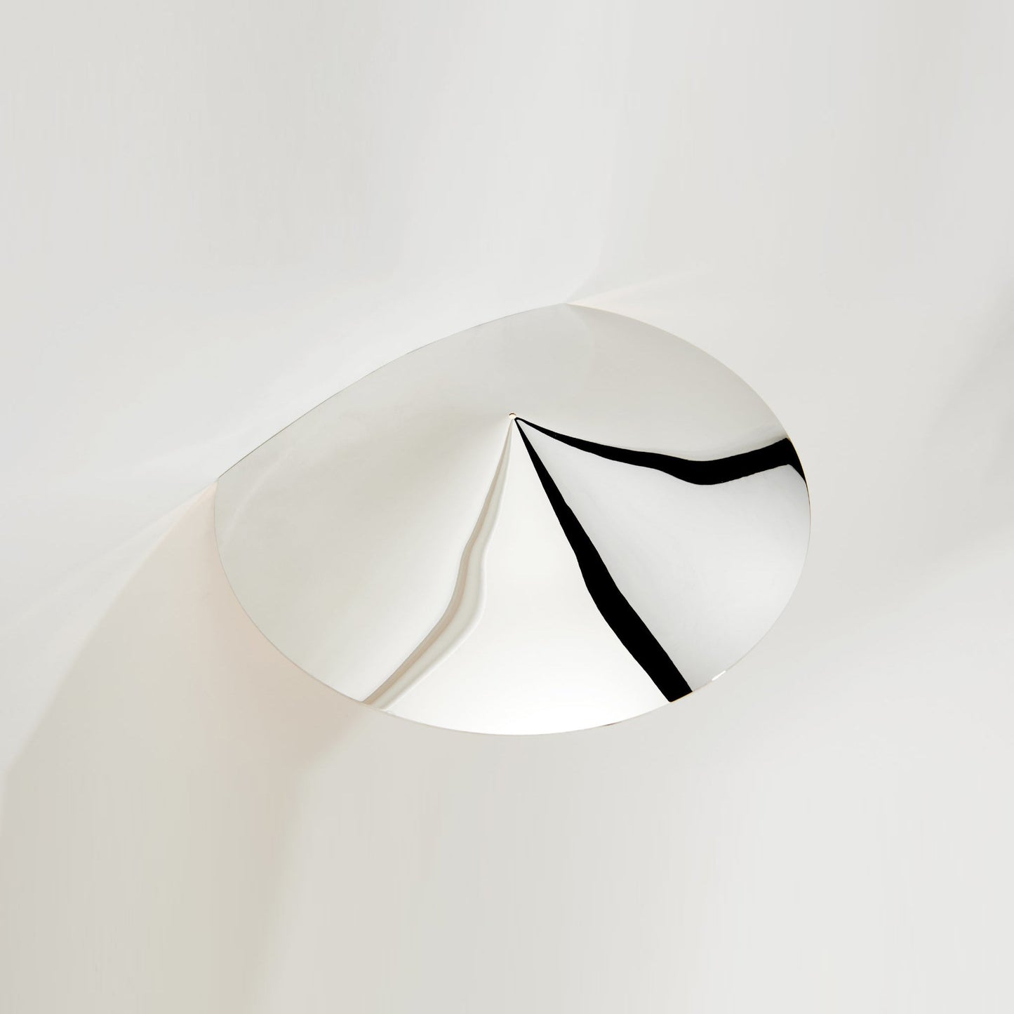 Jovola Sconce