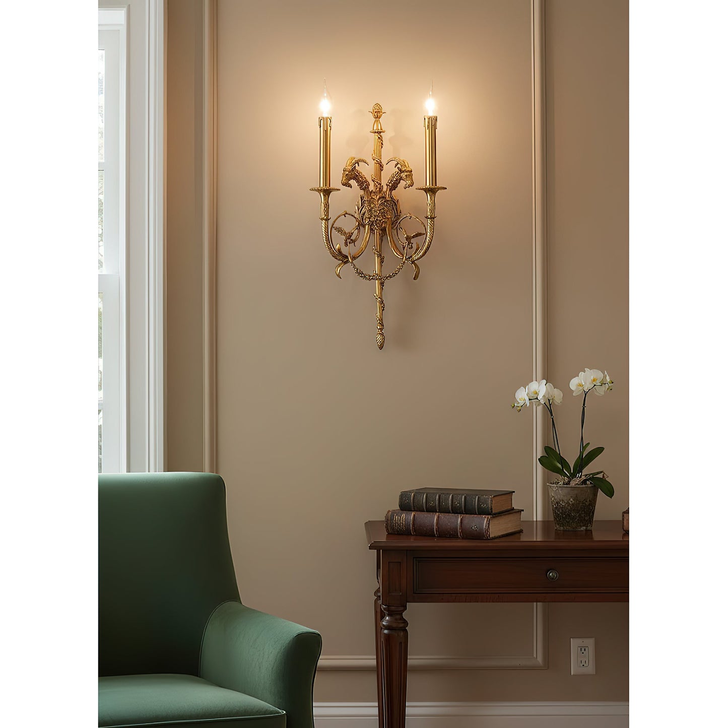 Sociapailis Brass Wall Lamp