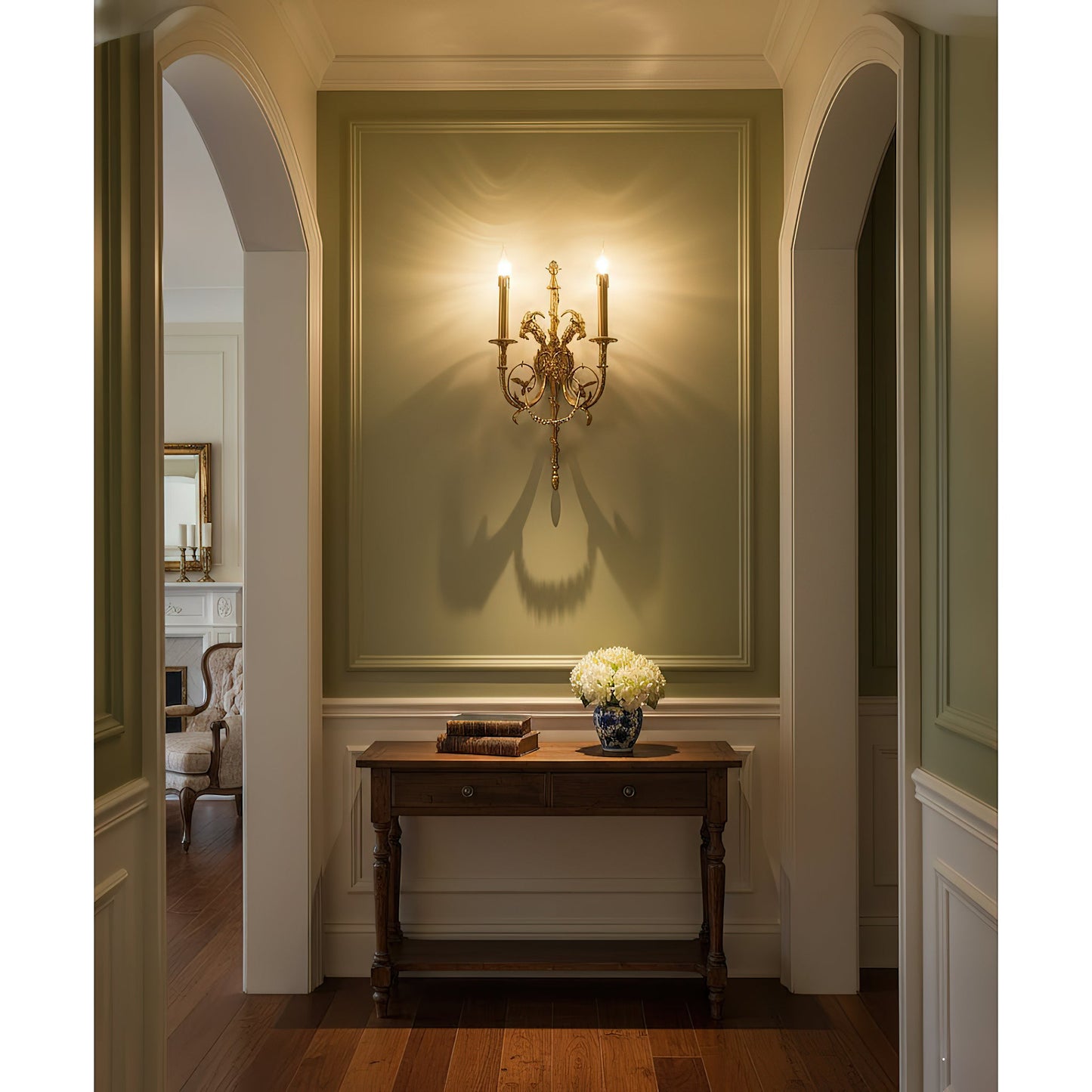Sociapailis Brass Wall Lamp