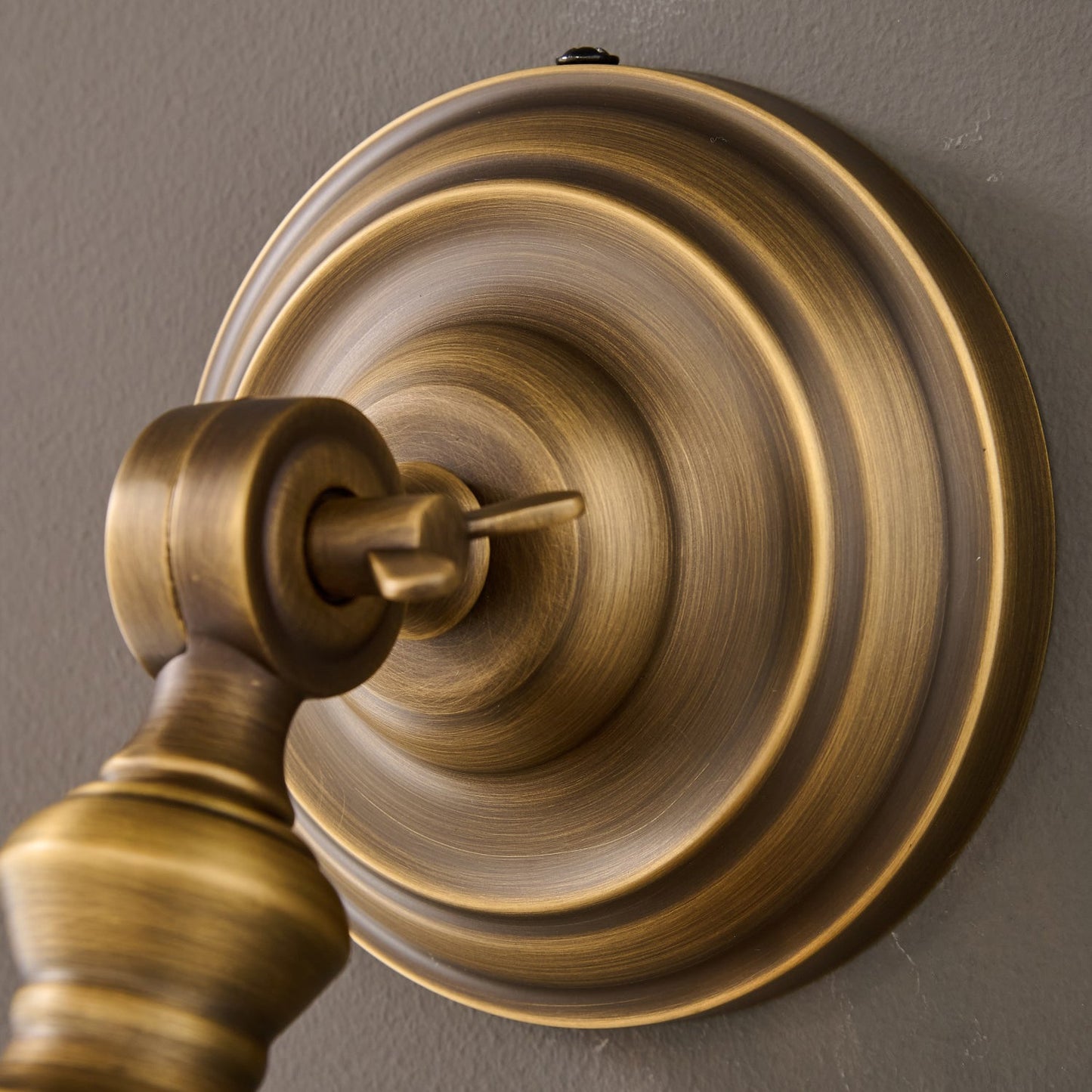 Timarron Wall Lamp