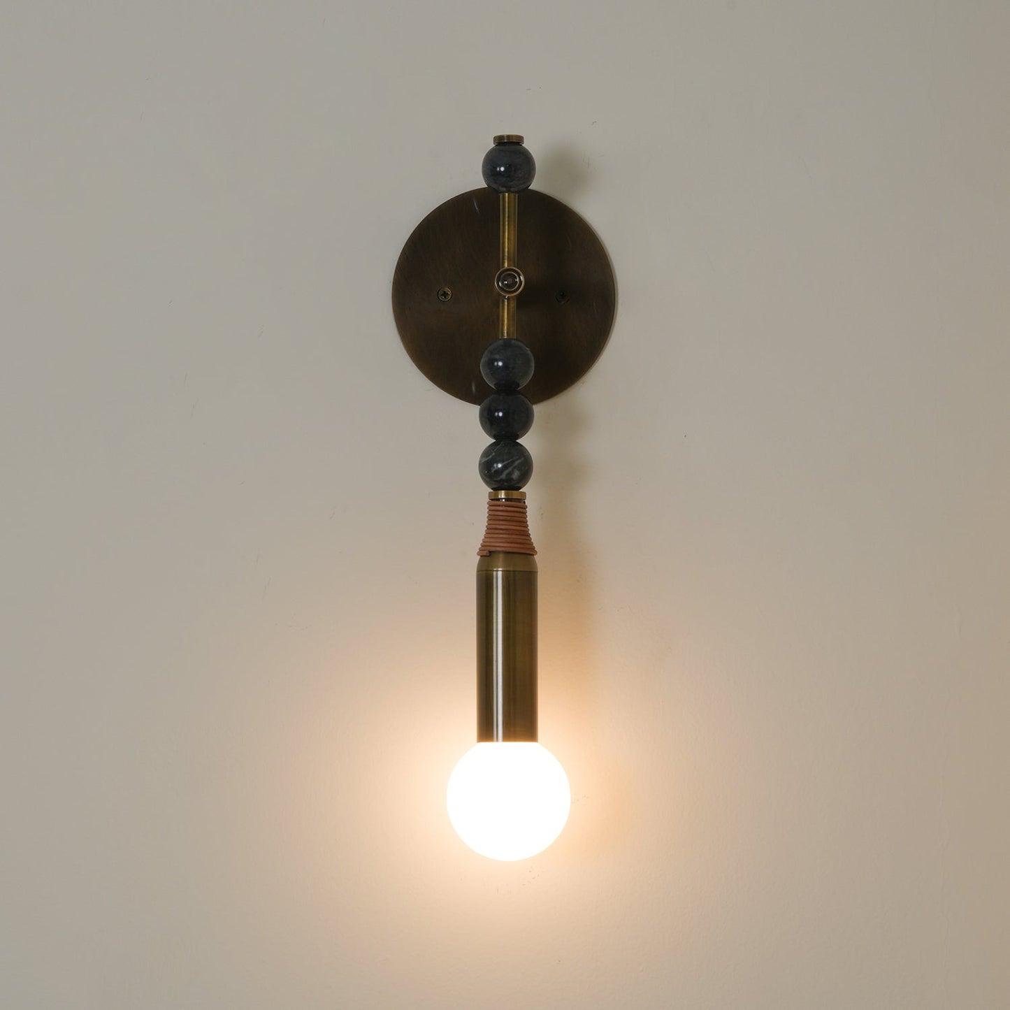 Kiro Wall Lamp