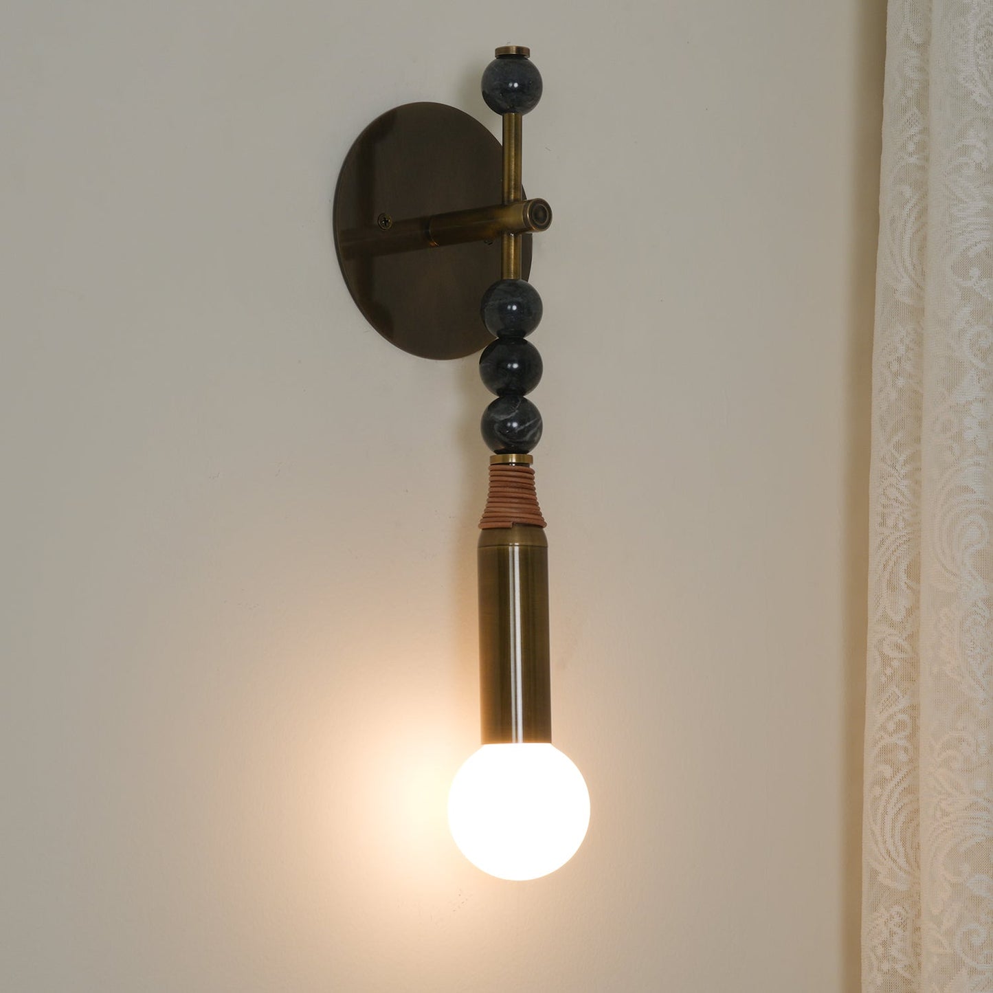 Kiro Wall Lamp