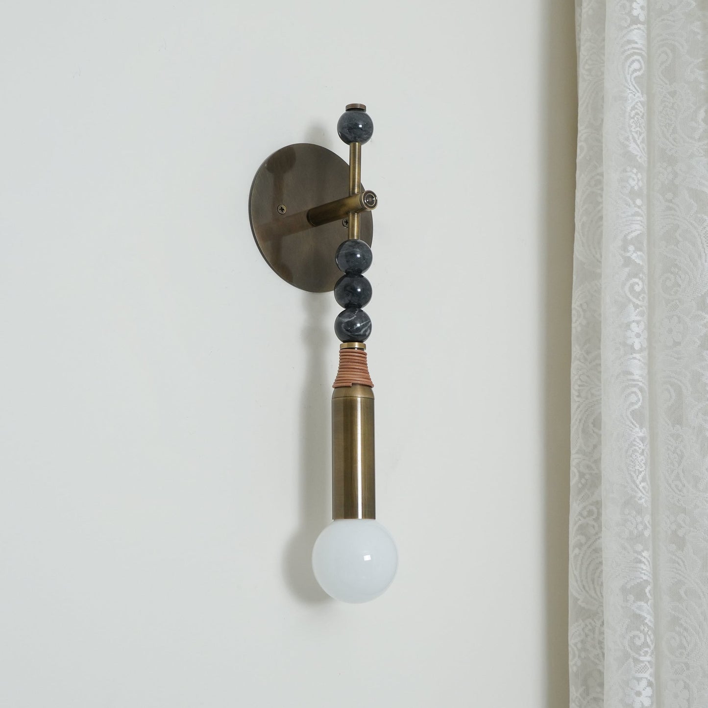 Kiro Wall Lamp