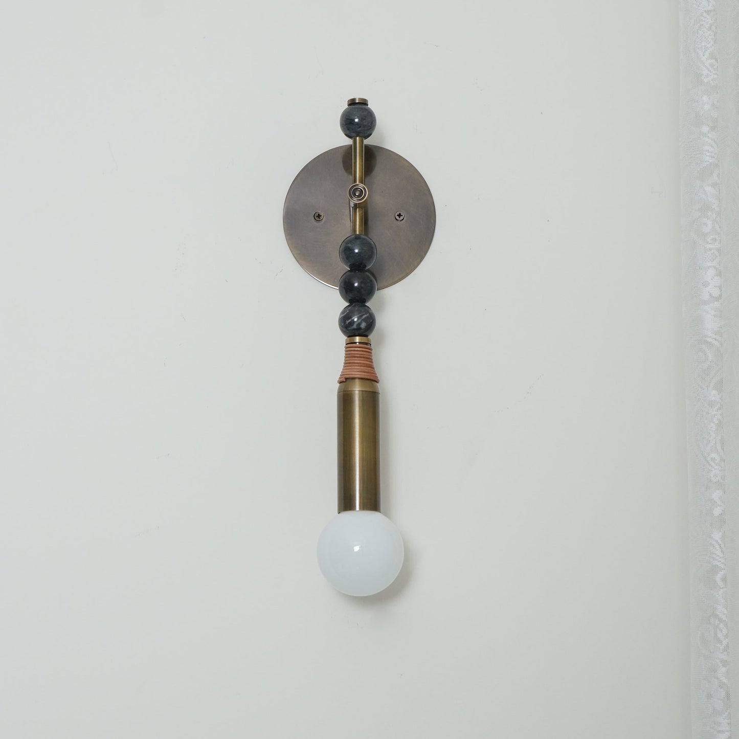 Kiro Wall Lamp