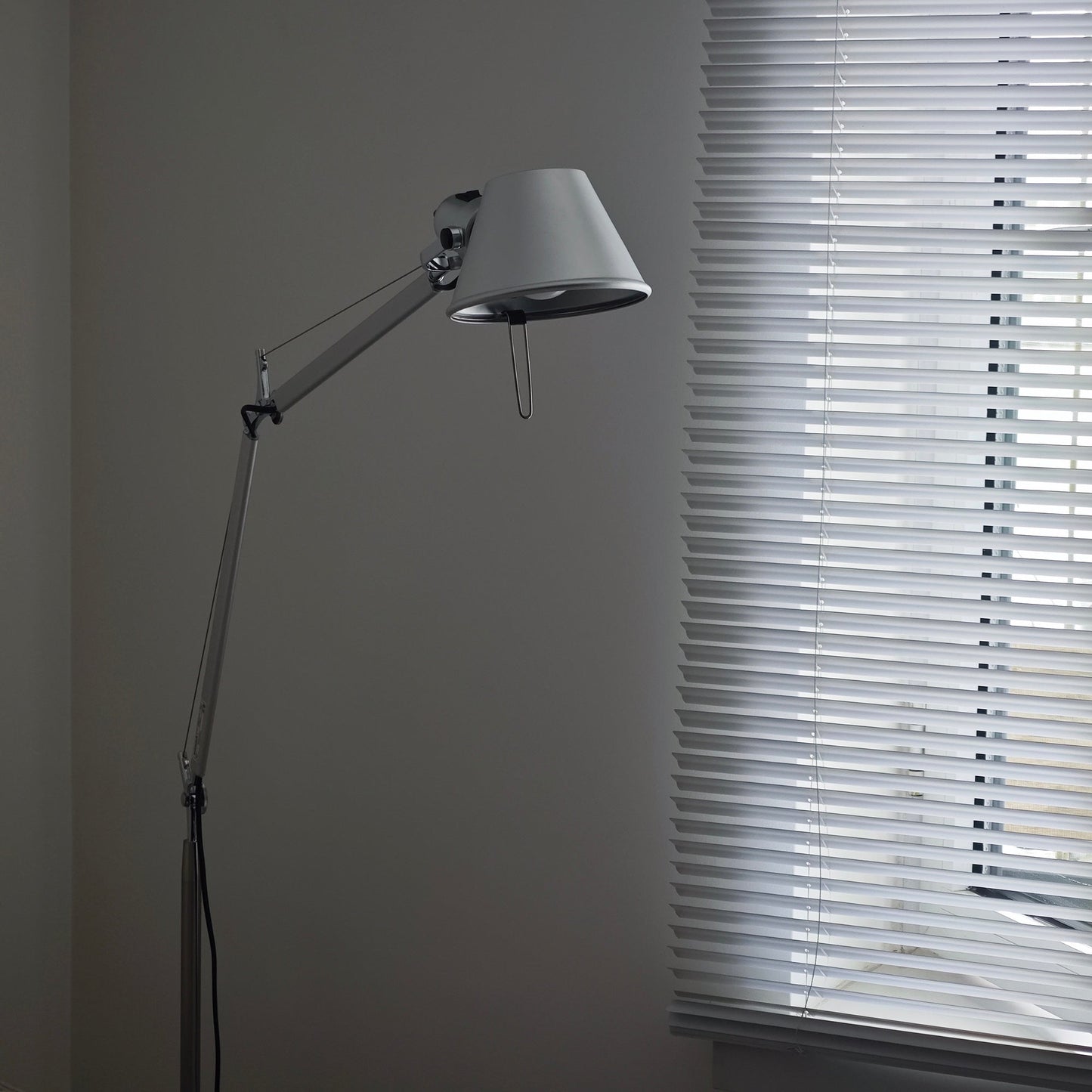 Dovora Rocker Arm Floor Lamp