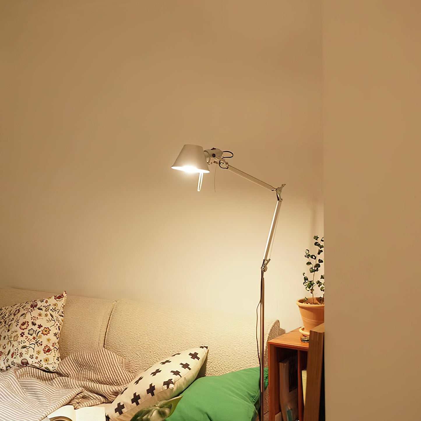 Dovora Rocker Arm Floor Lamp