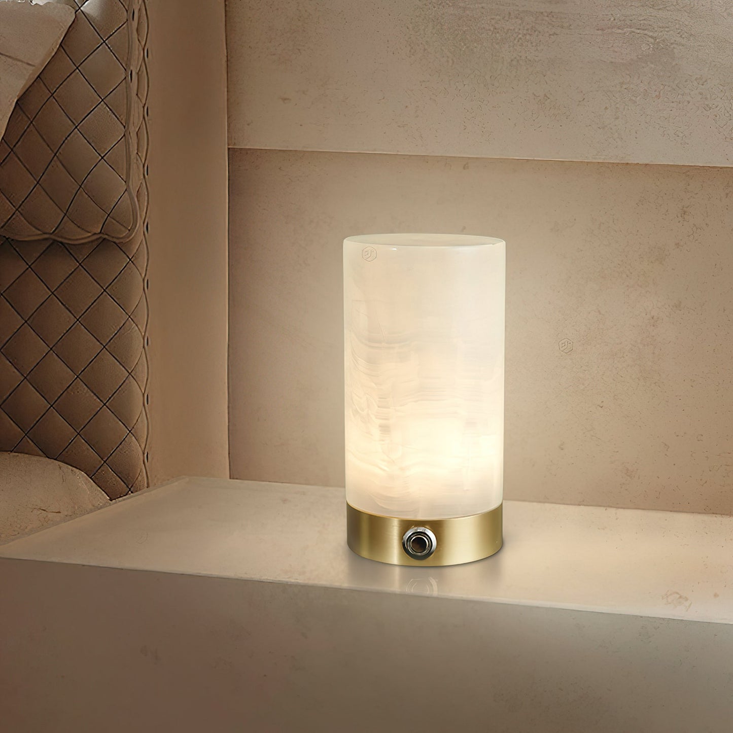 Kelvin Alabaster Table Lamp (built-in battery)