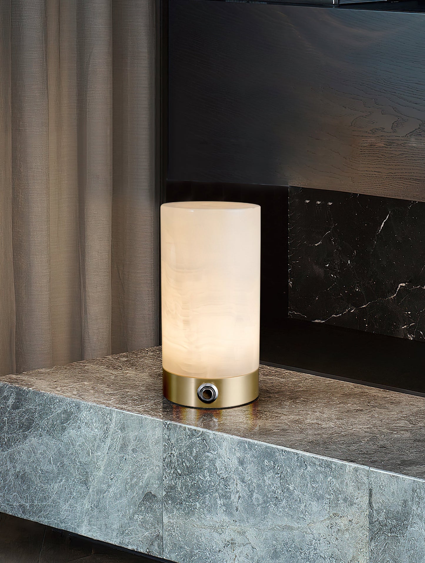 Kelvin Alabaster Table Lamp (built-in battery)