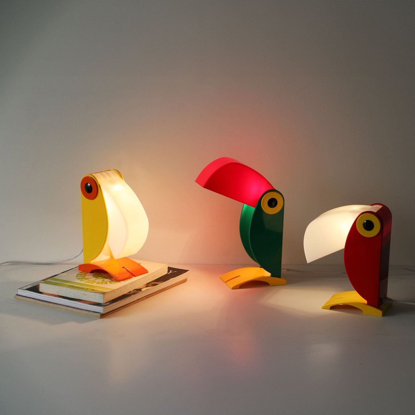 Toucan Table Lamp (Built-in Battery)