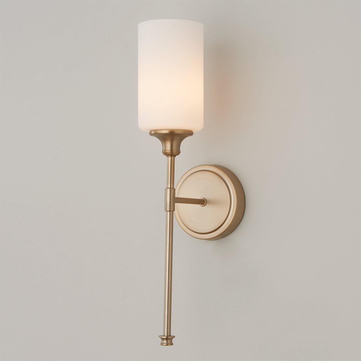 Lumara Wall Lamp