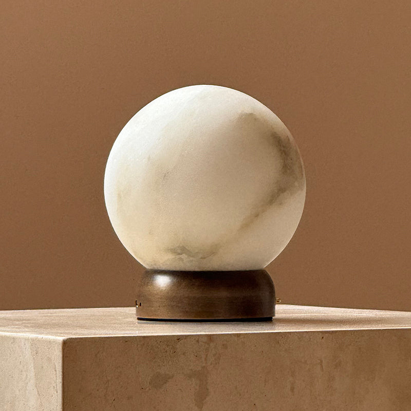 Ignis Table Lamp (Built-in Battery)