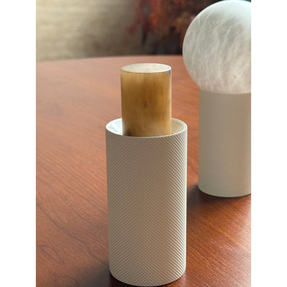 Gilis Alabaster Table Lamp (Built-in Battery)