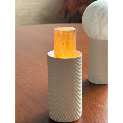 Gilis Alabaster Table Lamp (Built-in Battery)