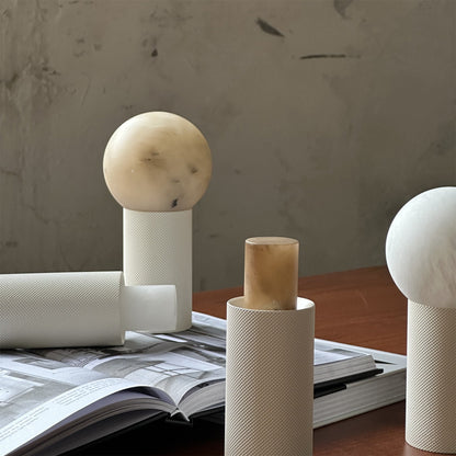Gilis Alabaster Table Lamp (Built-in Battery)