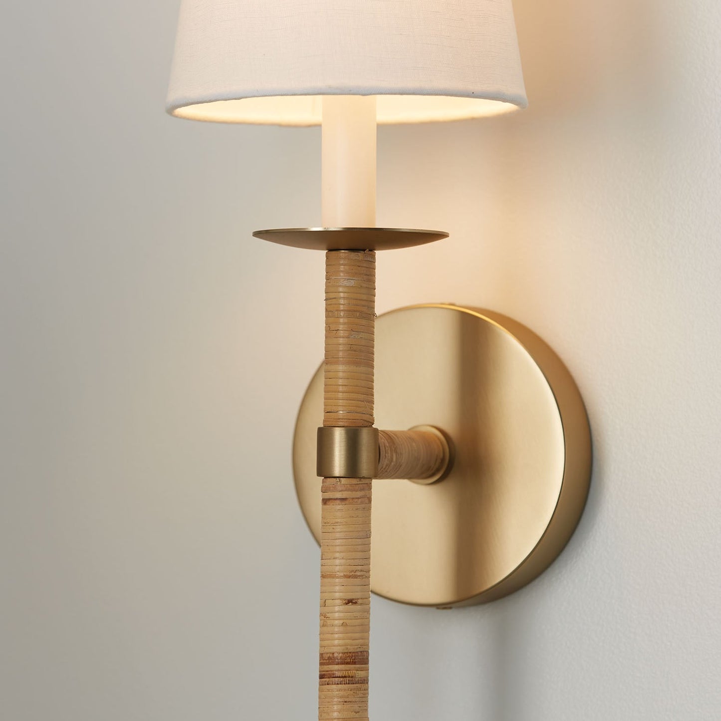 Moustiers Wall Lamp