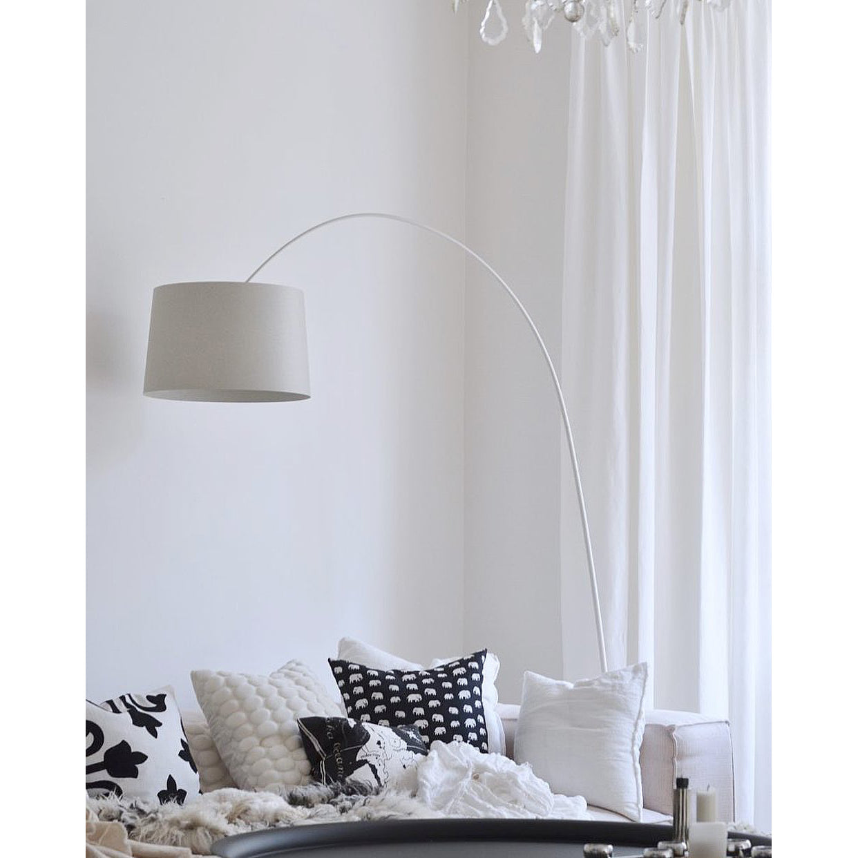 Caria Arc Floor Lamp
