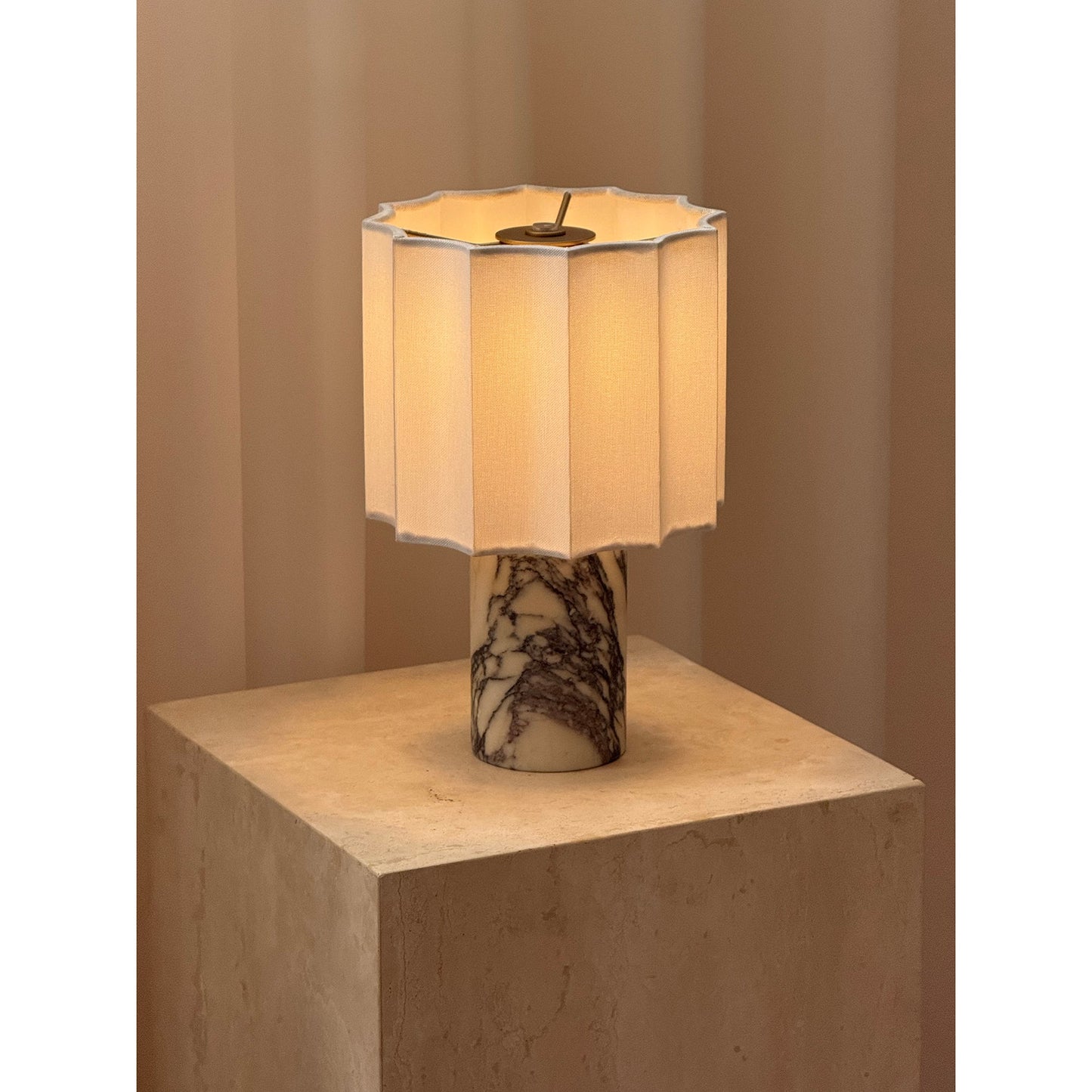 Valli Table Lamp (Built-in Battery)
