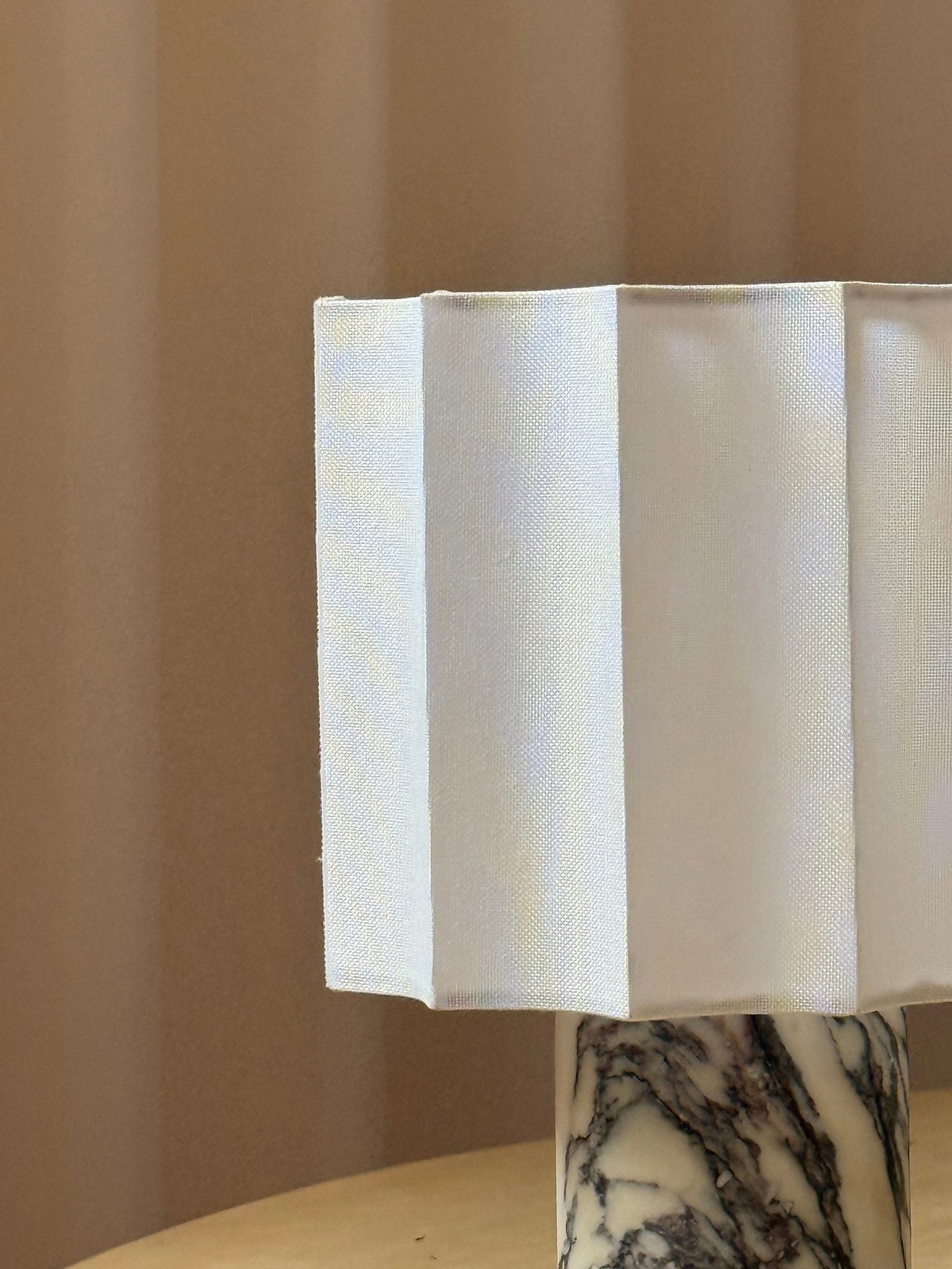 Valli Table Lamp (Built-in Battery)