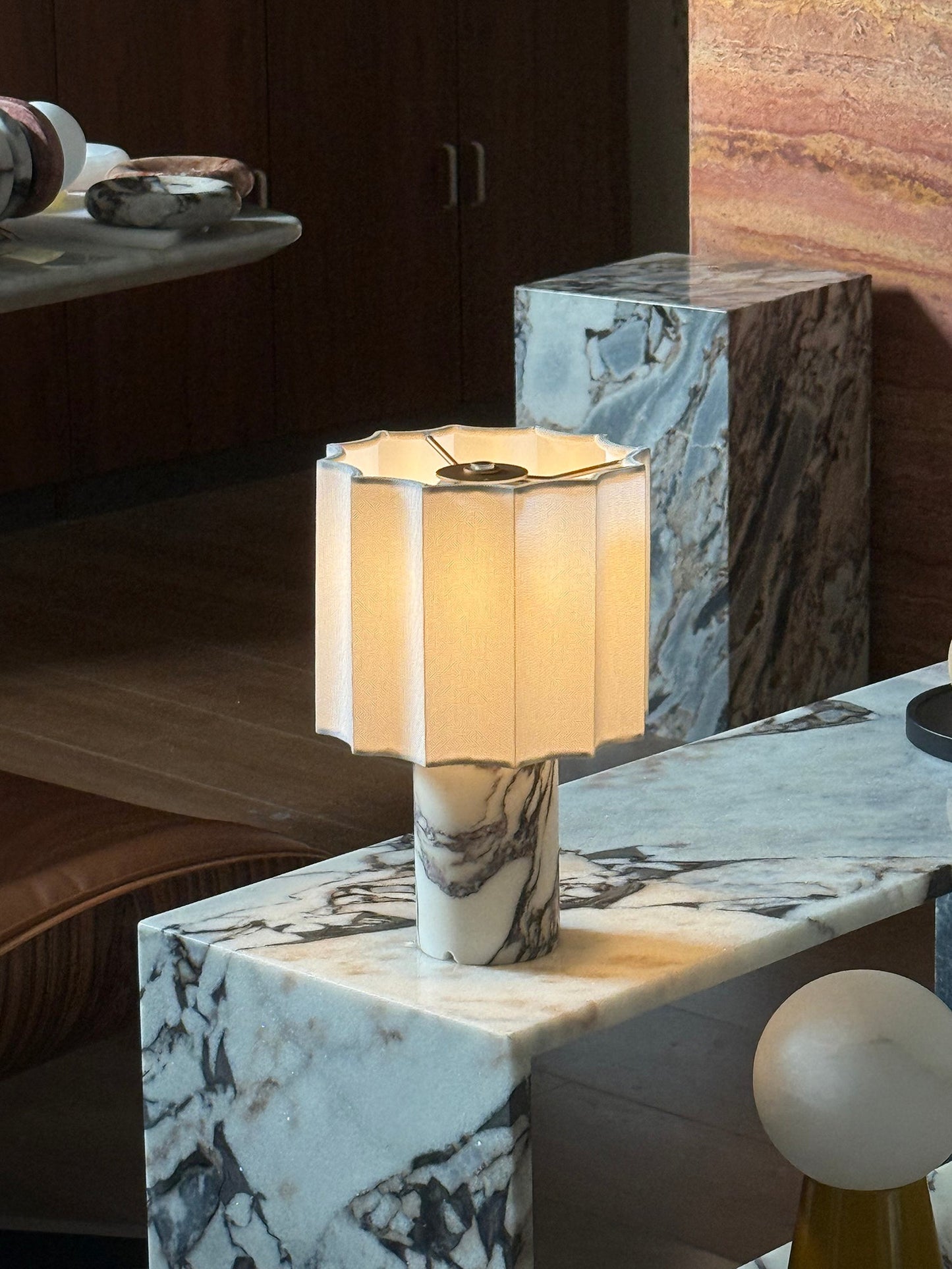 Valli Table Lamp (Built-in Battery)