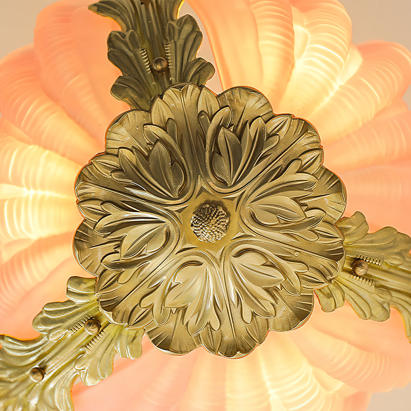 Velmira Shell Ceiling Lamp