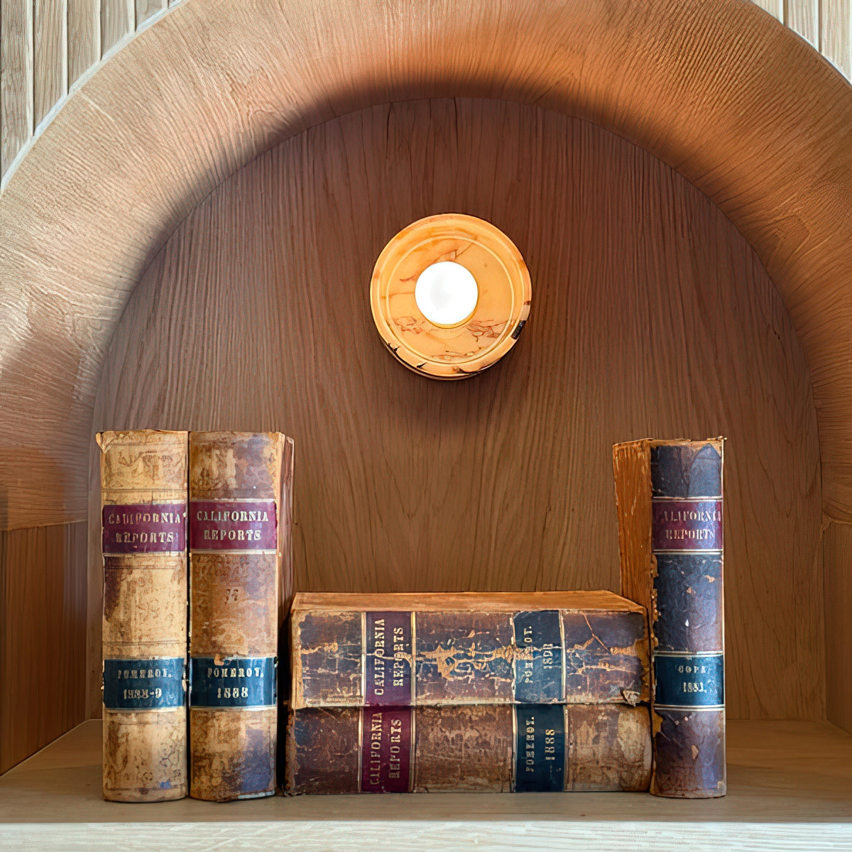 Solara Disc Wall Lamp