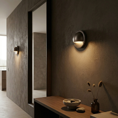 Lumis Wall Lamp