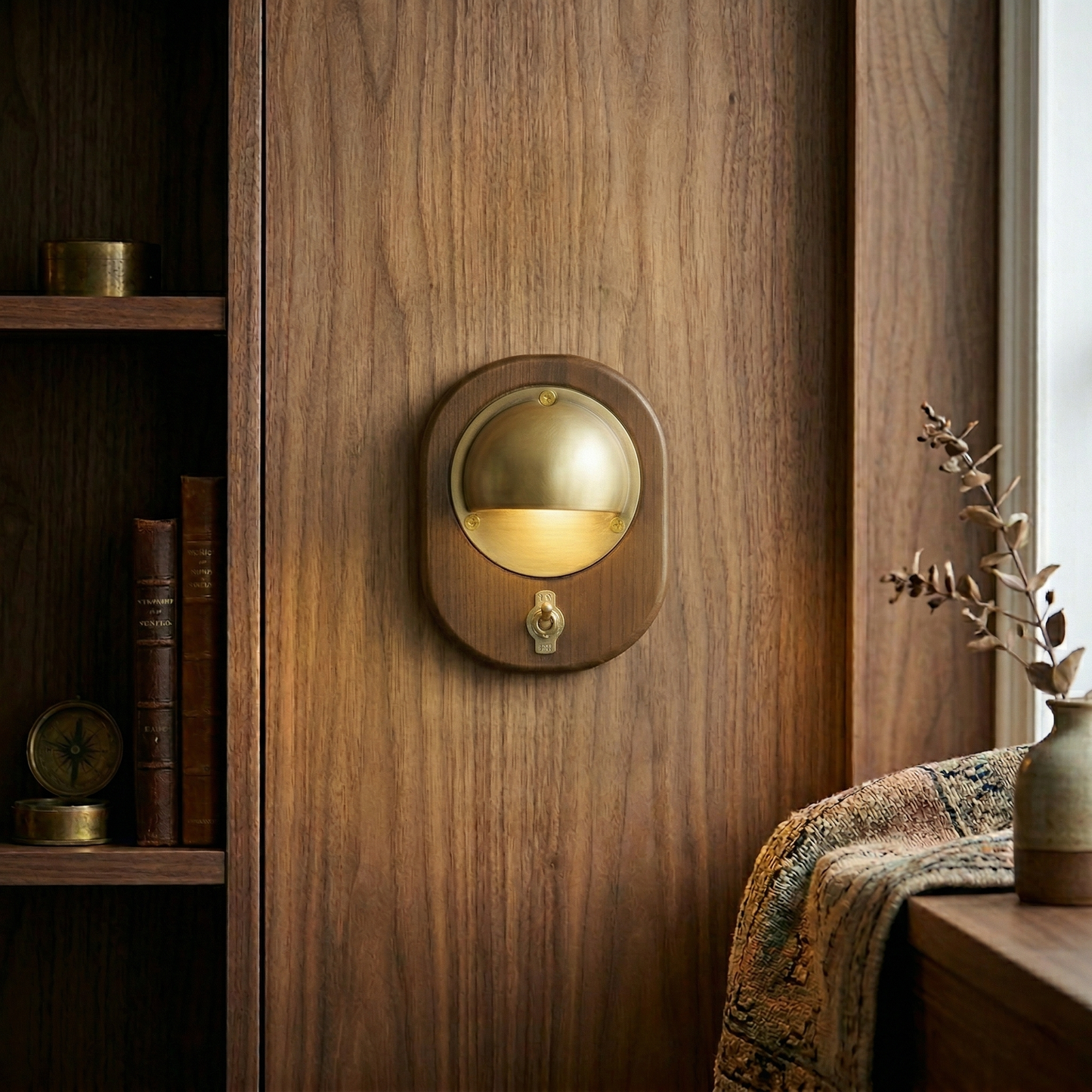 Velora Wall Lamp