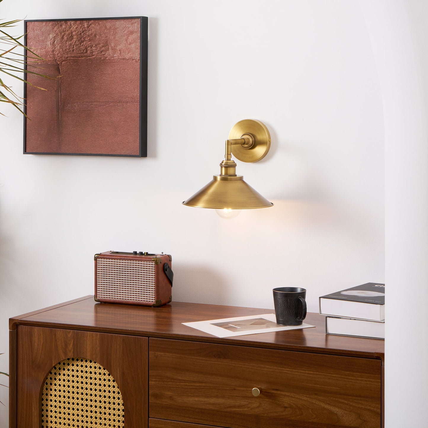 Pelyn Wall Lamp