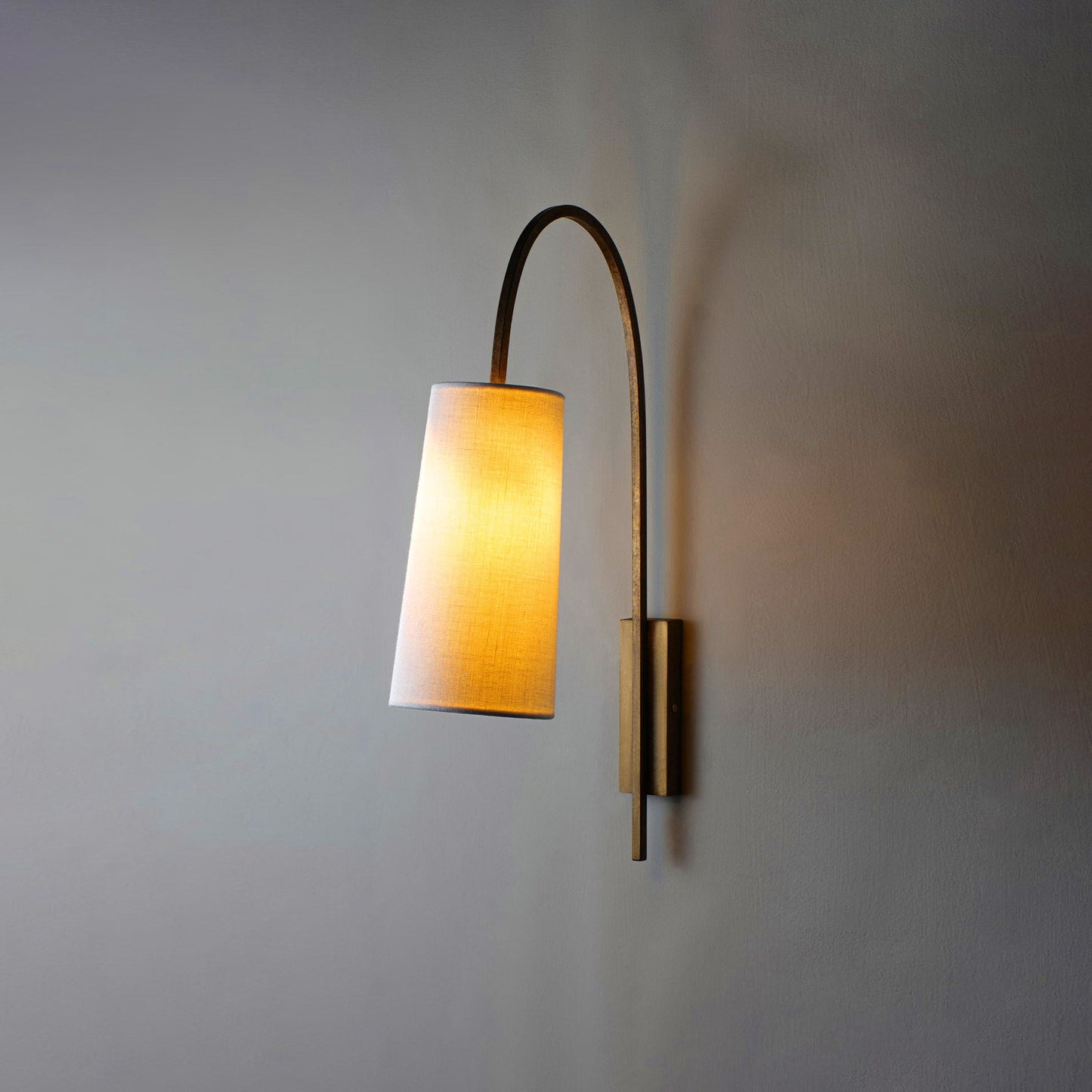 Caria Wall Lamp