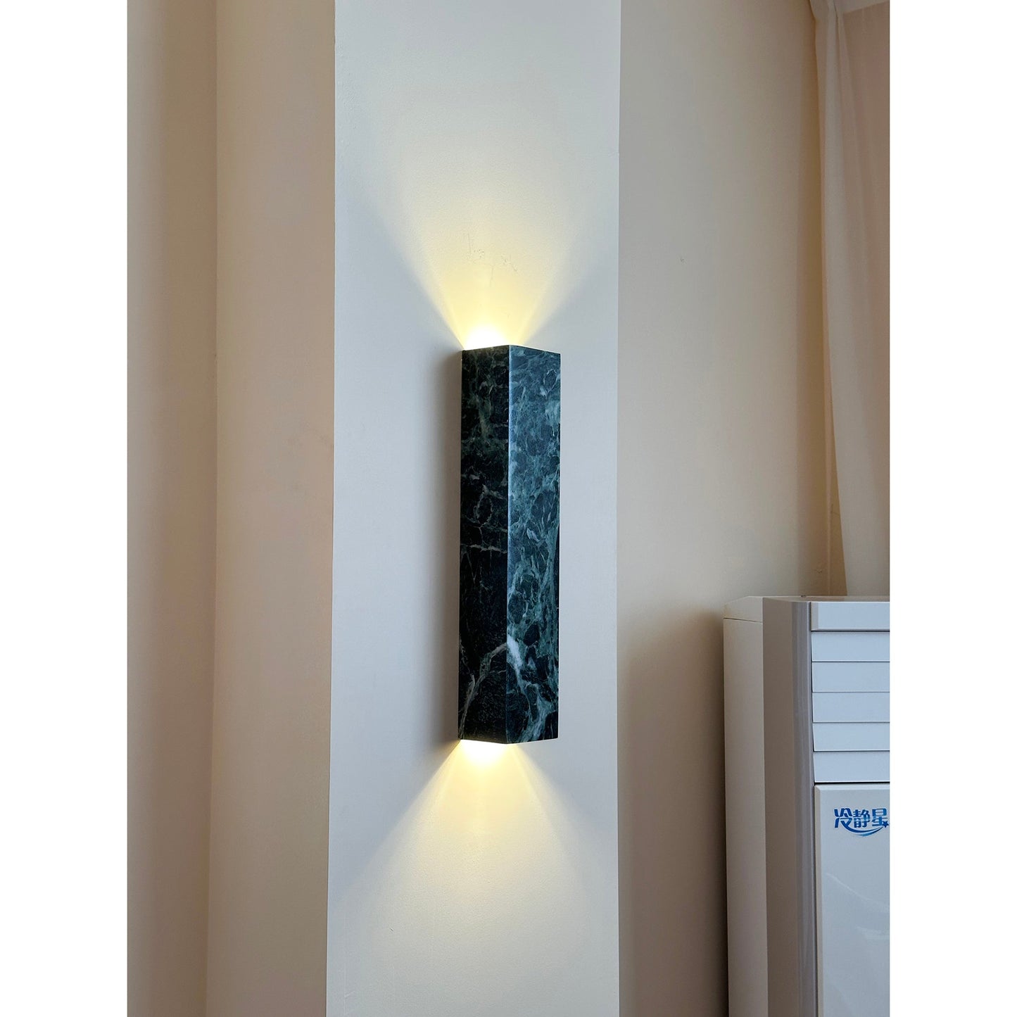 Zurich LED Wall Lamp